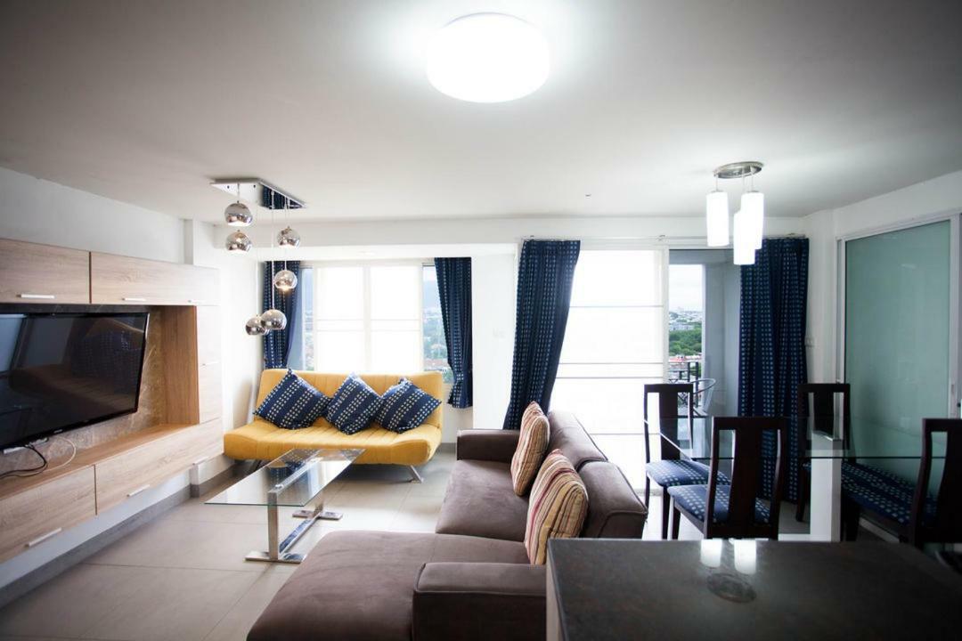 Galare Thong Tower Aparthotel Chiang Mai Eksteriør bilde