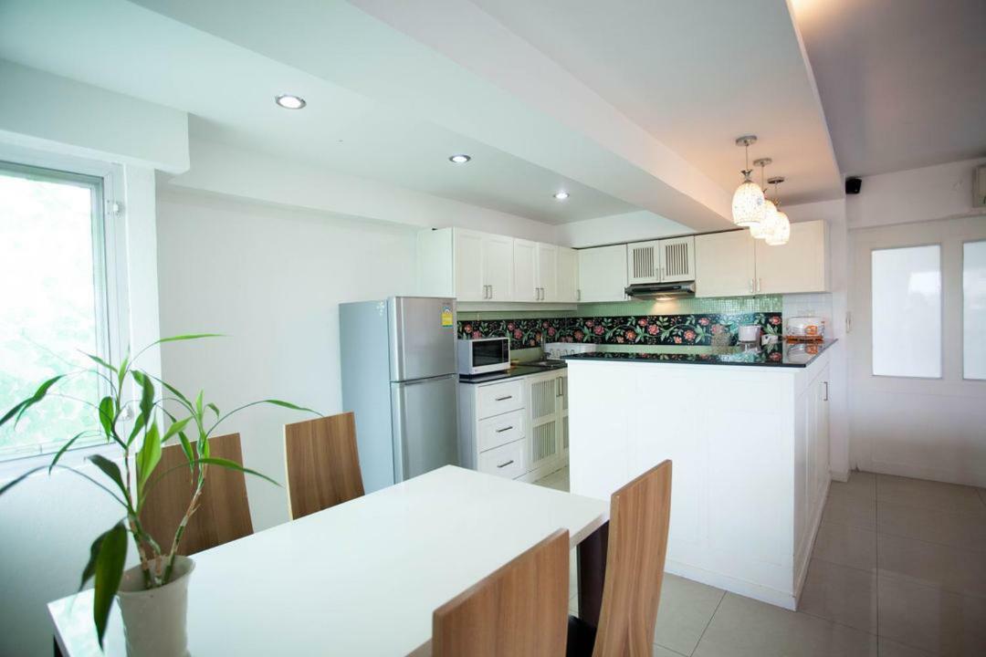 Galare Thong Tower Aparthotel Chiang Mai Eksteriør bilde